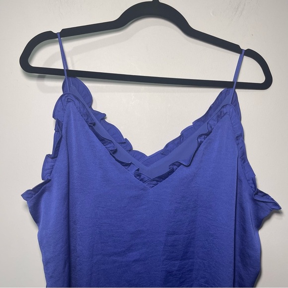 Express Women’s Royal Blue Ruffle Trim V-Neck business casual Cami Tank Top in L - Picture 2 of 6
